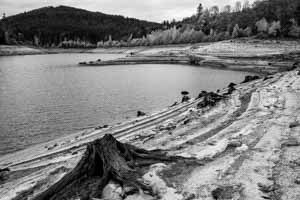 Lac de barrage en Forêt Noire
